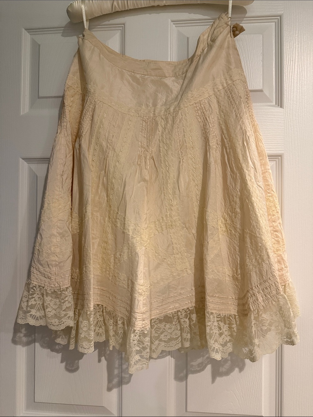 Banana Republic Cream Lace Midi Skirt
